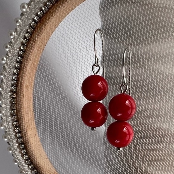 RED Beaded Dangle Earrings in Stainless Steel - Picture 1 of 13